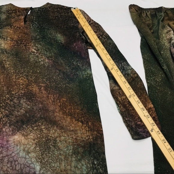 Kay Chapman Art to Wear Dress Blouse pants set
medium measurements in photos - Picture 10 of 14